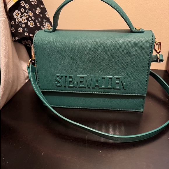Steve Madden Green Crossbody Bag Set - Picture 2 of 8